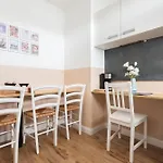 - Zen Haven Luxurious 3-room Japanese-themed With King-size Beds, Balcony, Bamboo Accents, Entertainment Galore & Private Parking - Near Airport & Train Station - Duisburg