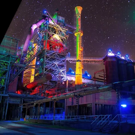 - Zen Haven Luxurious 3-room Japanese-themed With King-size Beds, Balcony, Bamboo Accents, Entertainment Galore & Private Parking - Near Airport & Train Station - Апартаменты *